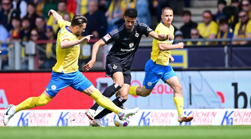 HSV-Torjäger Robert Glatzel in Braunschweig