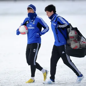 Heung Min Son (l.) und Christian Nørgaard spielten einst gemeinsam beim HSV.