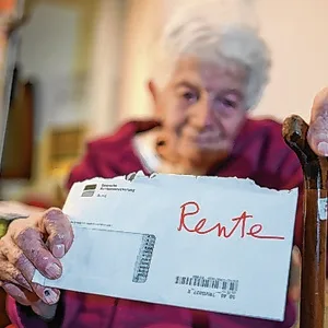 Rente Geld Frauen Altersarmut