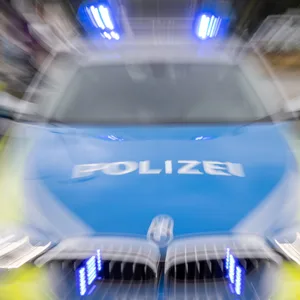 Polizisten haben ein Baby vor dem Ersticken gerettet (Symbolfoto).