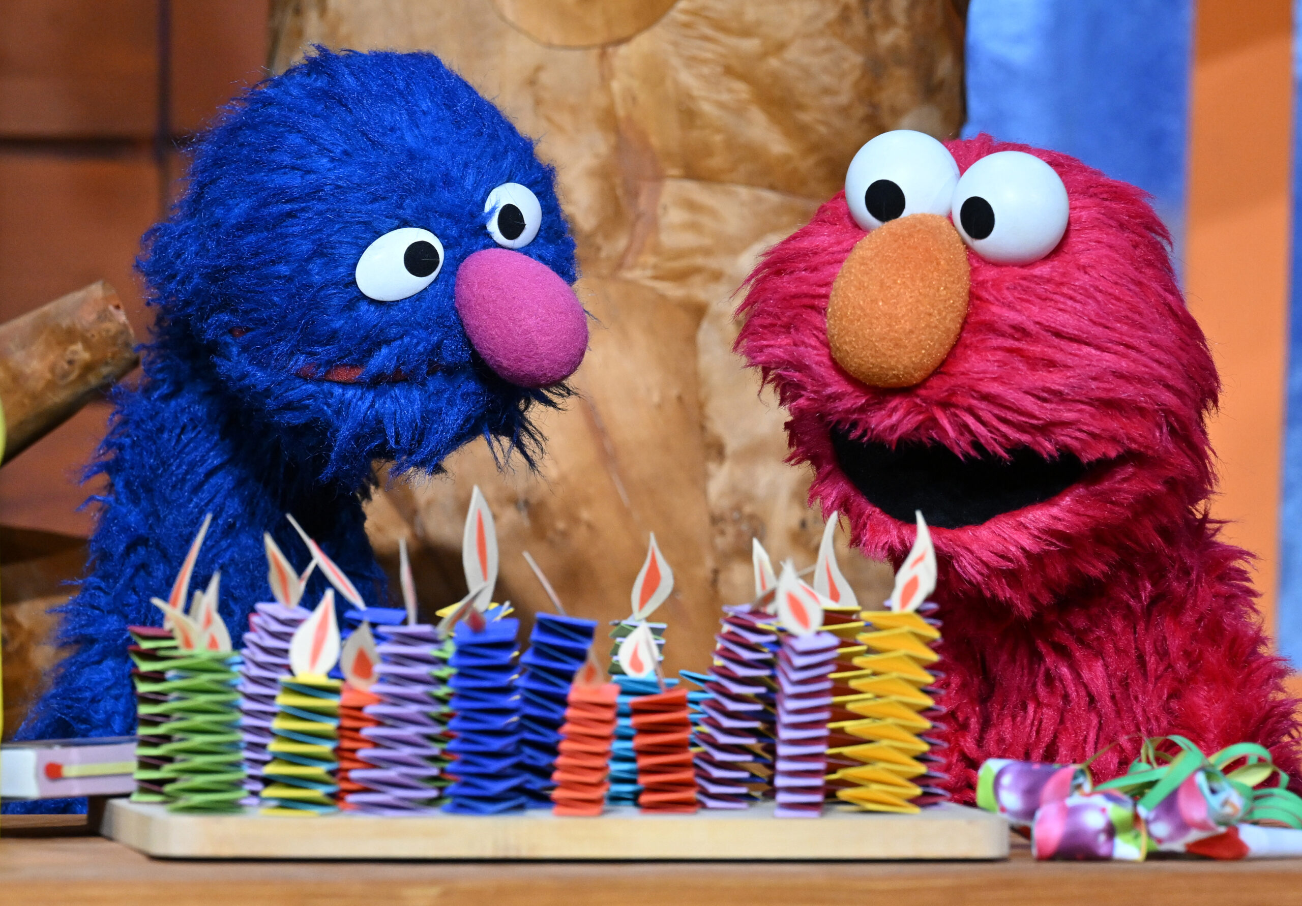 Grobi und Elmo gehören zu den beliebtesten Figuren der „Sesamstraße“.