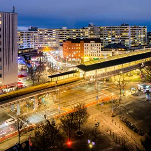 Eine geplante Polizeiwache am Kottbusser Tor, im Zentrum von Berlins Alternativ-Bezirk Kreuzberg, soll für mehr Sicherheit sorgen.
