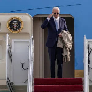 Nachdem US-Präsident Biden Geheimunterlagen bei sich gelagert hatte, wird jetzt ein Sonderermittler eingesetzt.