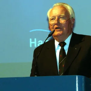 Manfred gebhardt starb mit 91 Jahren – er revolutionierte die Feuerwehr