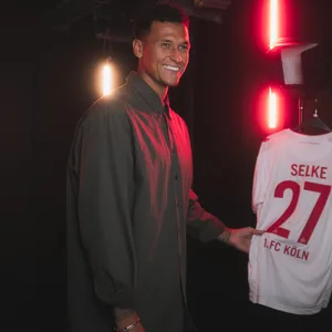 Davie Selke bei seiner Vorstellung beim 1.FC Köln