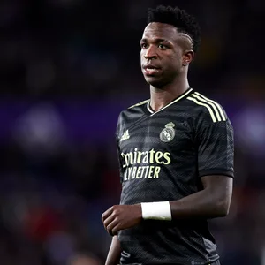 Vinícius Júnior schaut nachdenklich