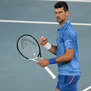 Novak Djokovic ballt die Faust bei einem Match in Melbourne