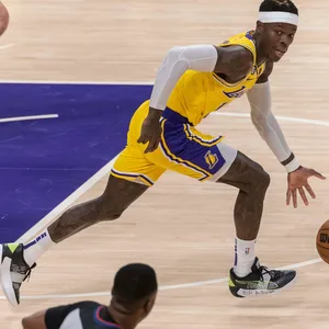 Dennis Schröder am Ball