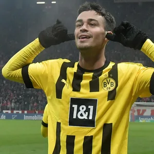 Giovanni Reyna jubelt über das Siegtor des BVB in Mainz