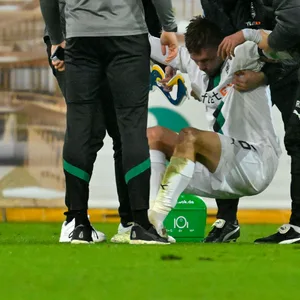 Christoph Kramer wird behandelt.