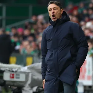 Wolfsburg-Trainer Niko Kovac an der Seitenlinie beim Spiel in Bremen