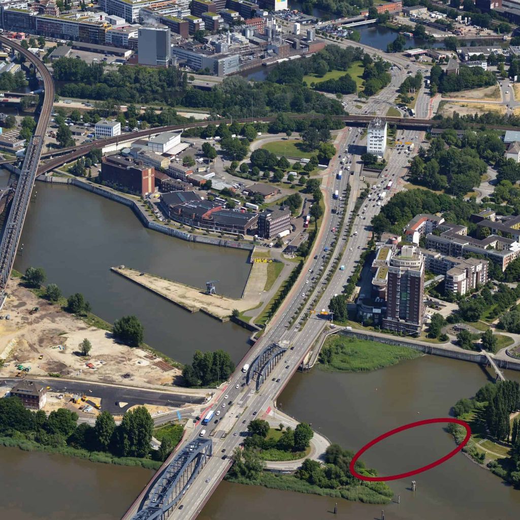 Am roten Oval soll die Brücke zwischen Entenwerder und der Hafencity entstehen.