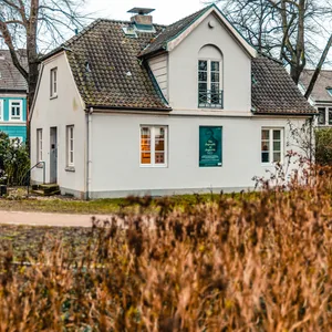 Das Heine Haus an der Elbchaussee von außen