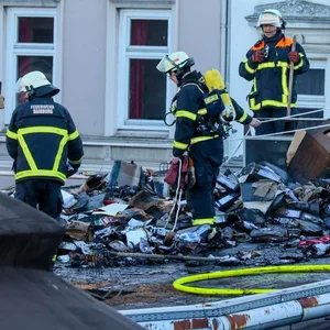 Brand auf Dach des Tivoli auf dem Kiez