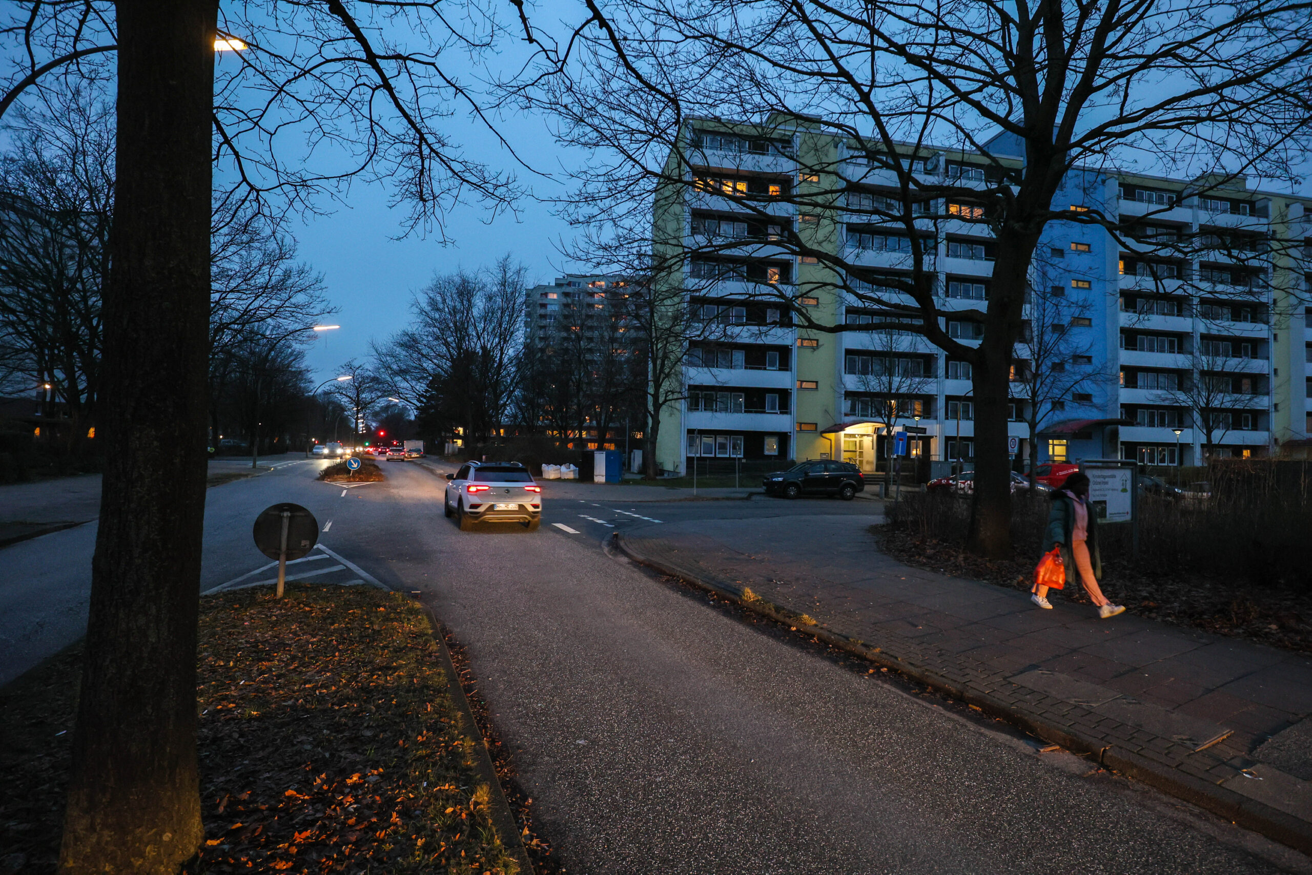 Blick auf die Kreuzung Stubbenhof/Neuwiedenthaler Straße