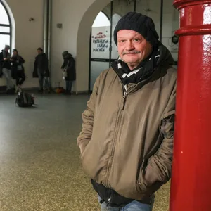 Chris S. (51) hat es geschafft: Heute ist der ehemalige Obdachlose nicht mal mehr auf Bürgergeld angewiesen.