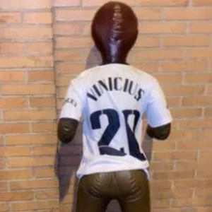 Puppe von Vinícius Jr. von Real Madrid