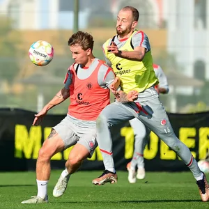 Niklas Jessen und Carlo Boukhalfa beim Training in Benidorm