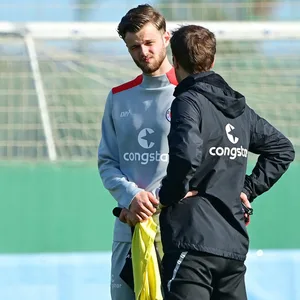 Lennart Appe und Trainer Fabian Hürzeler