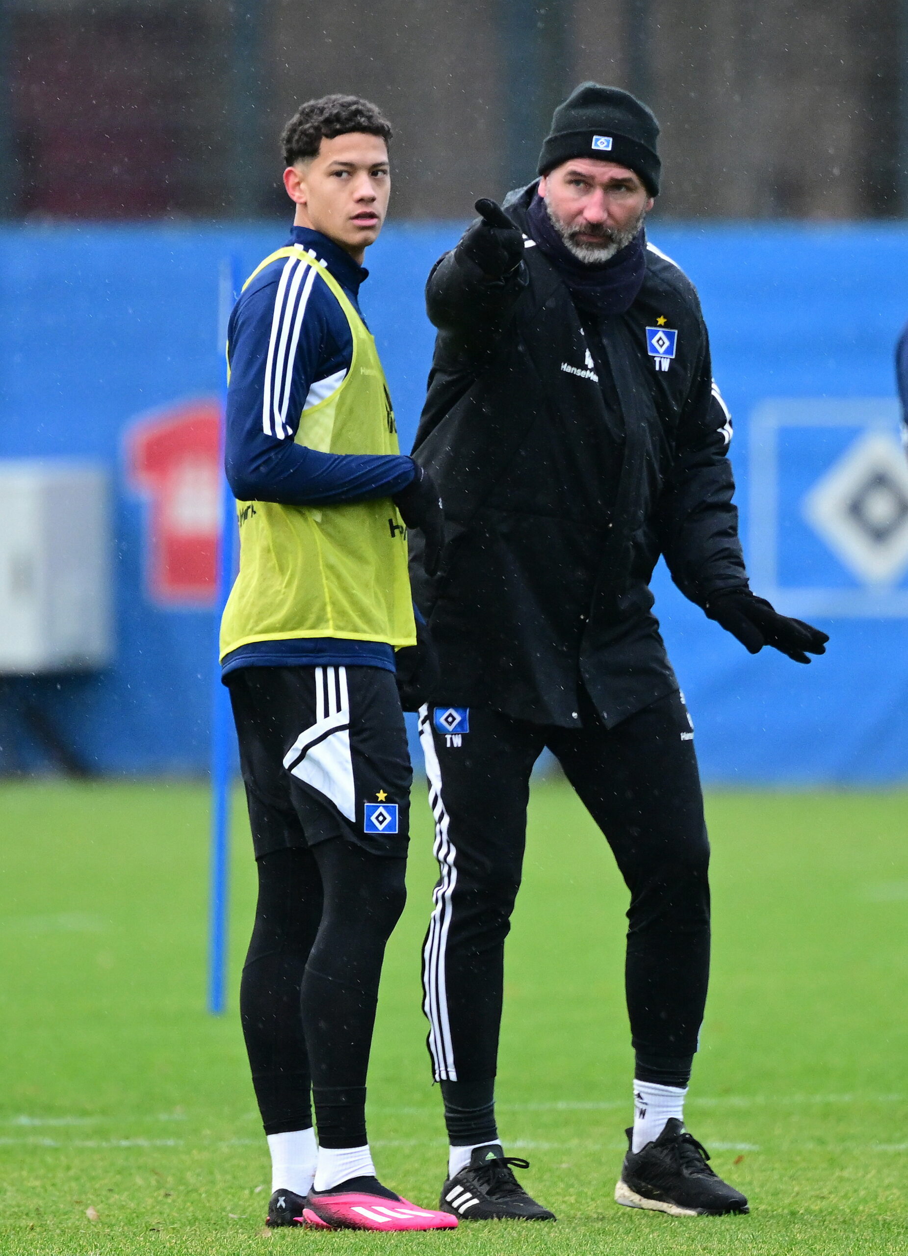 Andras Nemeth und Trainer Tim Walter im HSV-Training