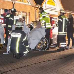 Am frühen Donnerstagmorgen brach im Seniorenheim in Hollenstedt ein Feuer aus.