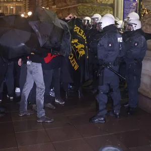 Polizei AfD Rathaus Hamburg