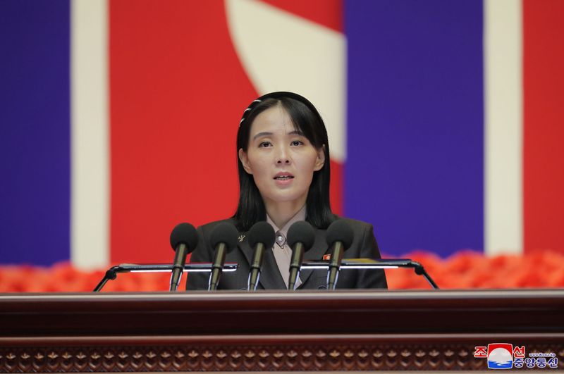 Kim Yo Jong, Schwester des nordkoreanischen Machthabers Kim, während eines nationalen Treffens gegen das Coronavirus.