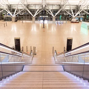 Der Hamburger Flughafen ist für 24 Stunden wie leergefegt.