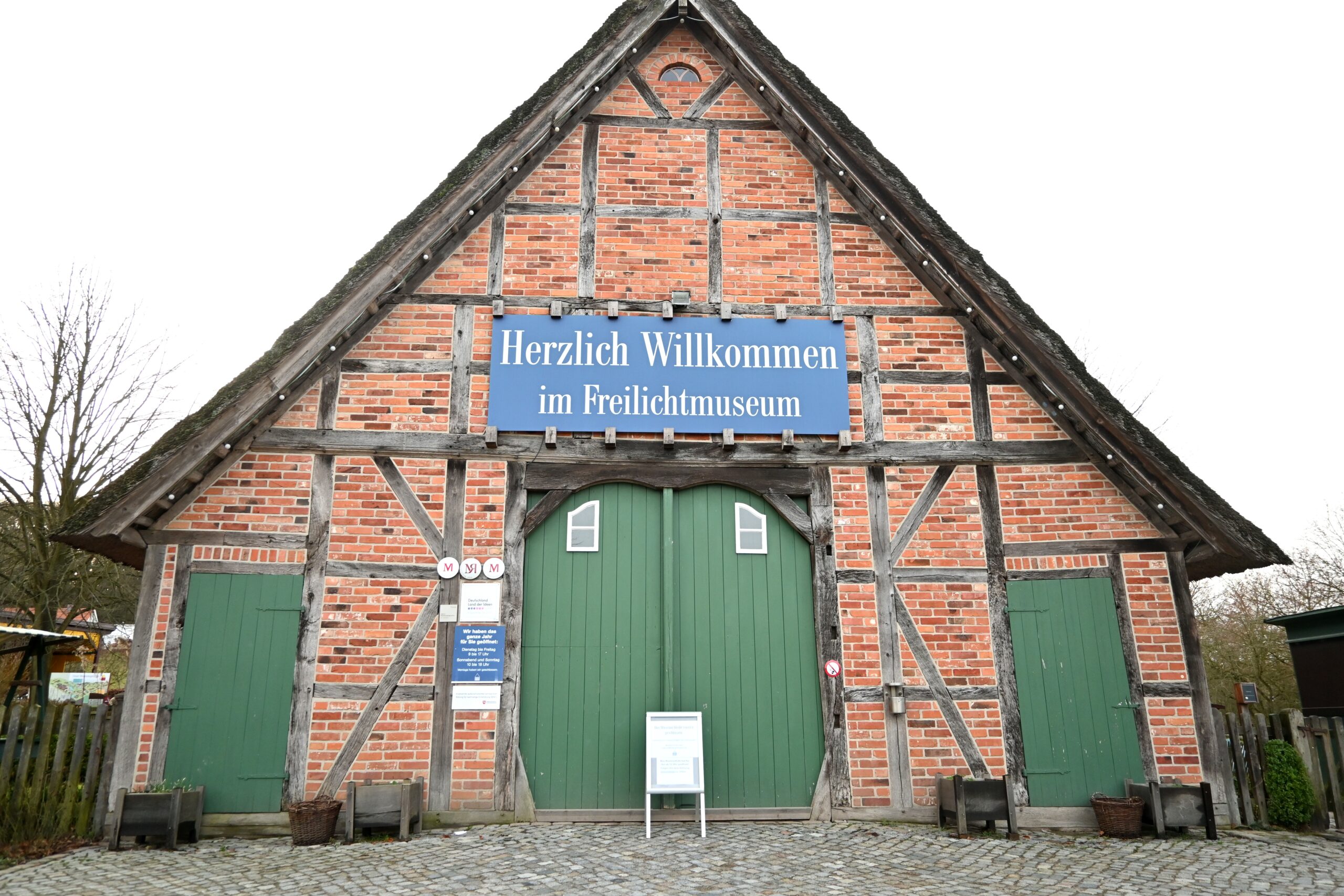 Das Freilichtmuseum Kiekeberg im Landkreis Harburg muss erst einmal geschlossen bleiben.