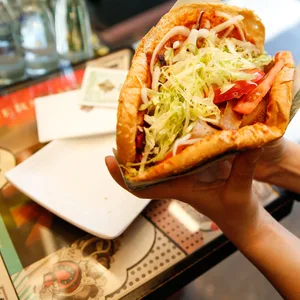 Eins der beliebtesten Fastfood-Gerichte in Deutschland: der Döner.