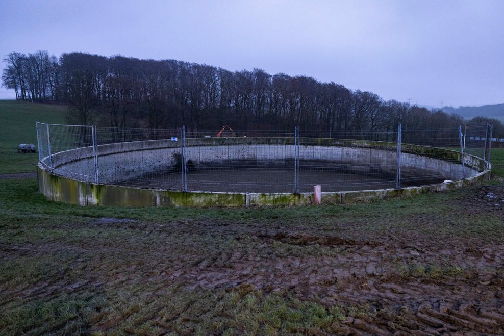 Aus diesem Tank sind rund zwei Millionen Liter Gülle ausgetreten.