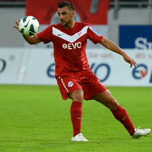 Suat Türker spielte zwischen 2003 bis 2010 für die Kickers Offenbach.