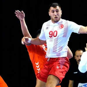 Cemal Kutahya bei einem Handballspiel