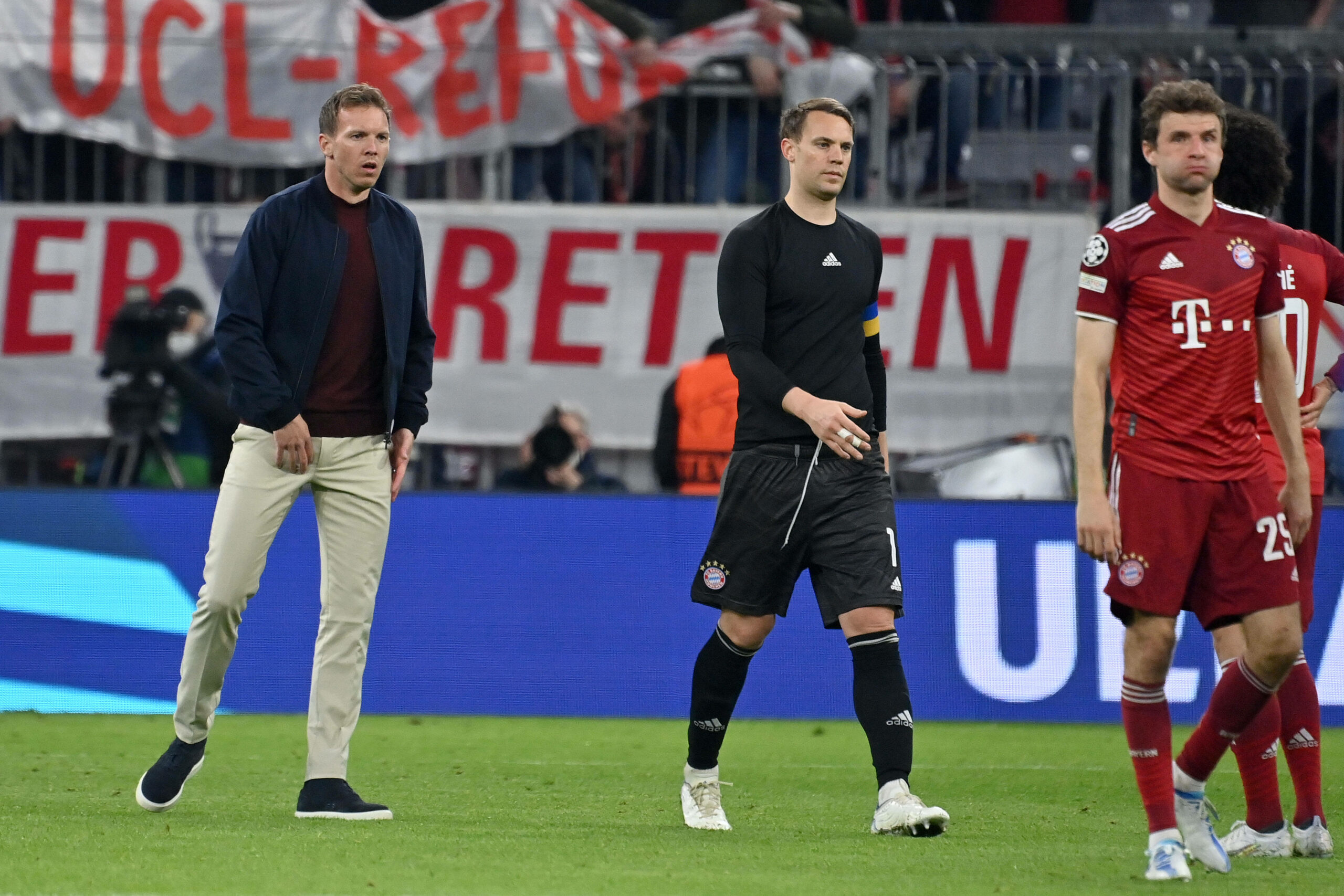 Trainer Julian Nagelsmann und Torwart Manuel Neuer (FC Bayern München)