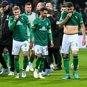 Bremen-Spieler nach Niederlage