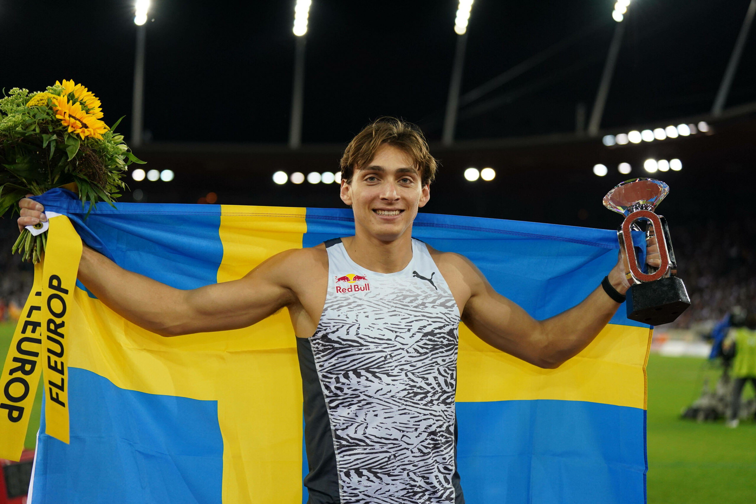 Armand Duplantis, der US-amerikanisch-schwedische Weltrekordler im Stabhochsprung, wird wohl nicht an der Hallen-EM in Istanbul teilnehmen.