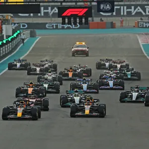 Formel 1 Start in Abu Dhabi 2022