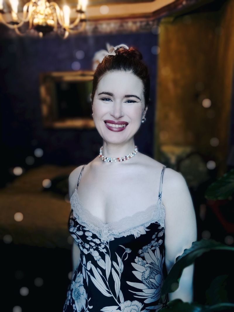 Undine de Rivière ist studierte Physikerin und Sexarbeiterin.