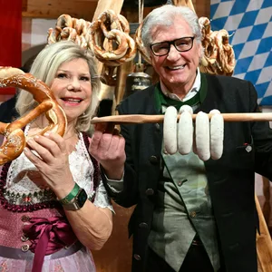 Marianne und Michael Hartl bei der „30. Weißwurstparty“ im Biohotel „Stanglwirt“
