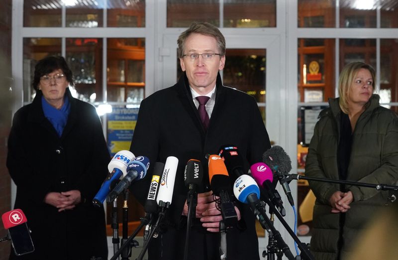 Schleswig-Holsteins Ministerpräsident Daniel Günther (CDU) hat schnellere Abschiebungen von Straftätern gefordert.