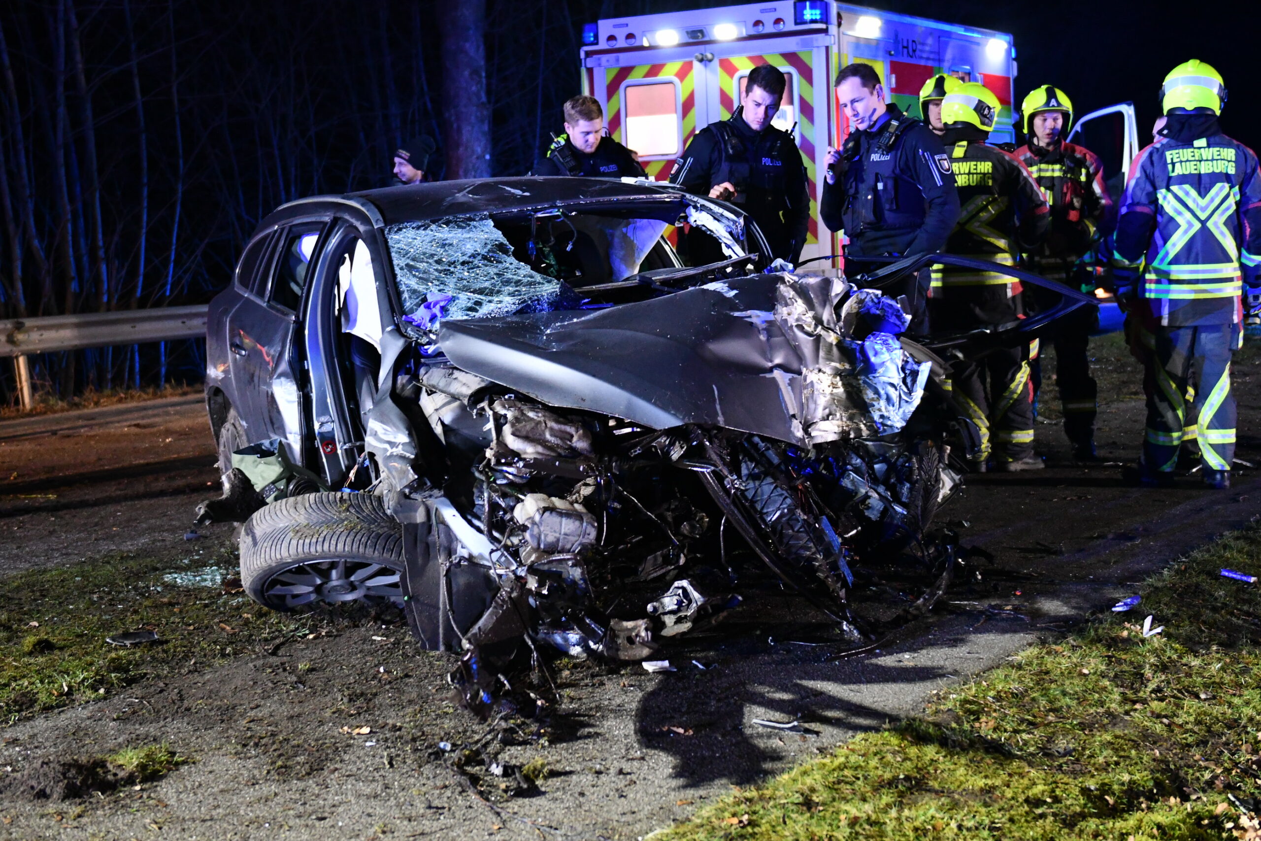 Bei dem Unfall in Lauenburg starb ein 36-Jähriger.