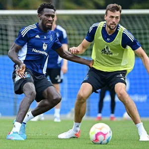 Bakery Jatta und Jonas Meffert im HSV-Training