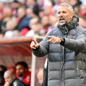 Marco Rose (hier beim Spiel in Köln) hält nicht viel vom Berliner Fan-Protest gegen RB Leipzig.