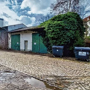 Der Hinterhof an der Leverkusenstrasse soll mit drei fünfstöckigen Gebäuden bebaut werden.