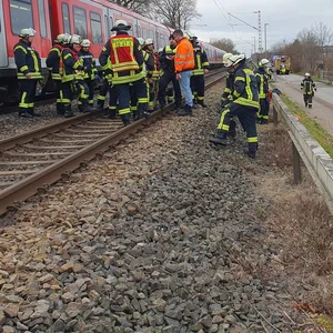 Die Unfallstelle in Buxtehude-Neukloster in der Nähe des dortigen Bahnhofes.