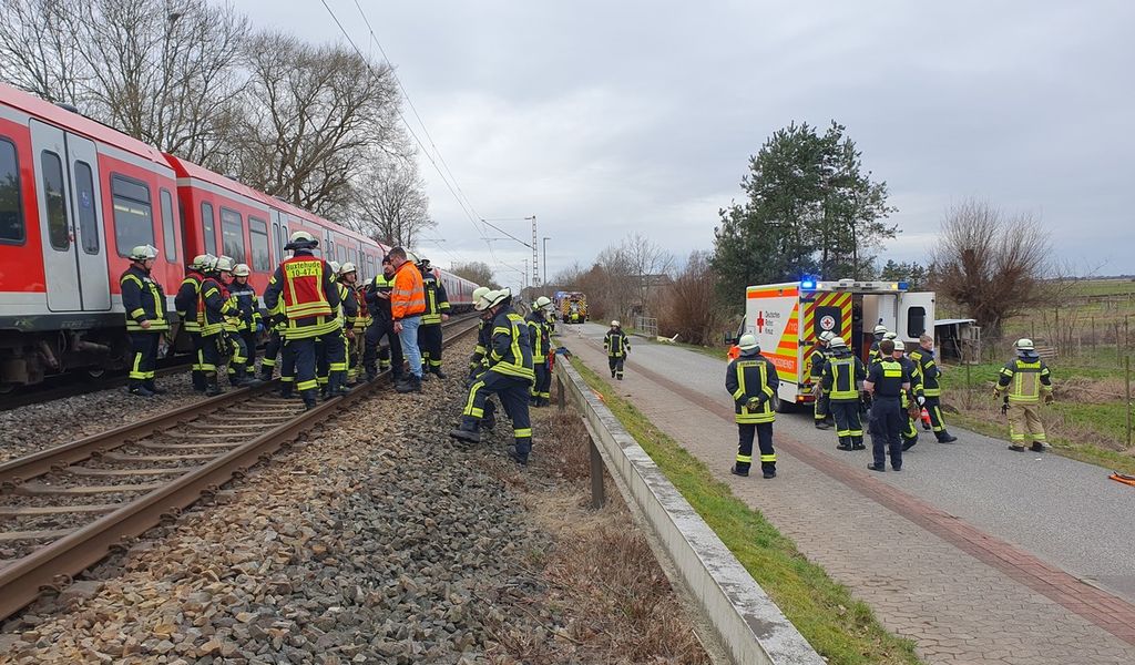 Serious Injury of a Young Girl in Train Mishap Near Hamburg