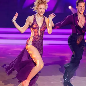 Sie tanzen sich Woche für Woche tiefer in die Herzen der „Let's Dance“-Fans: Anna Ermakova (l.) und Valentin Lusin.