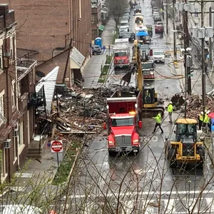 Nach der Explosion in einer Süßwarenfabrik in West Reading im US-Bundesstaat Pennsylvania ist die Zahl der Toten auf sieben gestiegen.