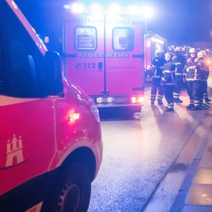 Vierjährige von auto erfasst und schwer verletzt.
