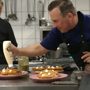 Tim Raue, Sternekoch aus Berlin, hilft für RTL ab April Restaurants wieder auf die Sprünge.